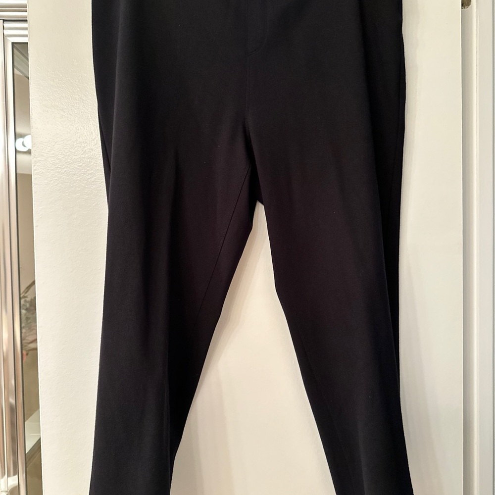 Karen Scott Black Ankle Pants
